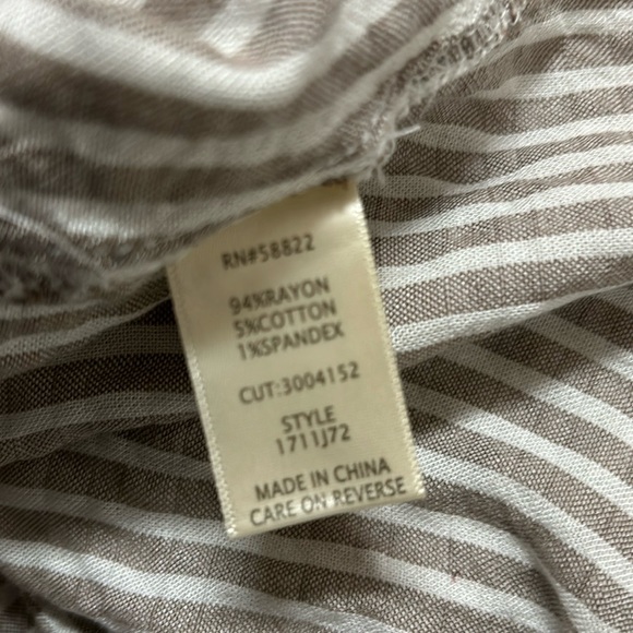 Soft crinkly wear with everything top - Picture 11 of 14